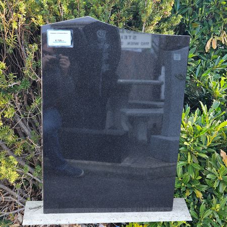 Grabstein in Premium Black, sofort Lieferbar € 720,--